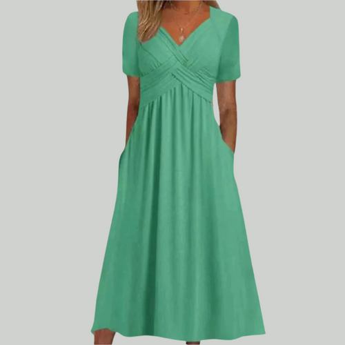 Bertina™ - Elegant and Flattering Dress