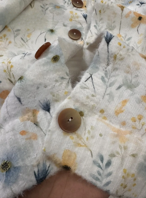 Maribelle – Charming, cozy floral buttoned cardigan sweater