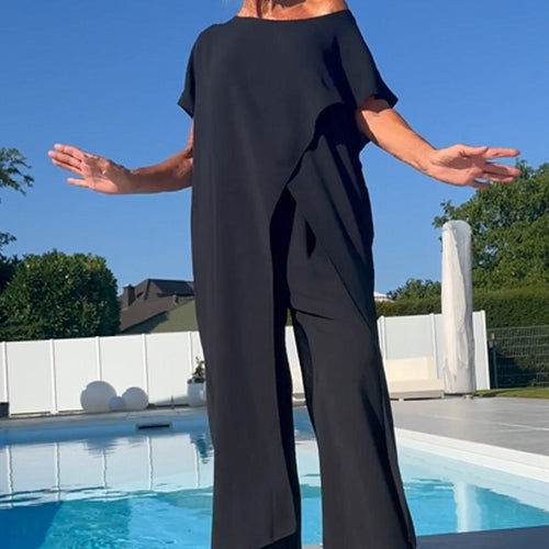 Clarisse – Chic flowing off-shoulder top and trousers set