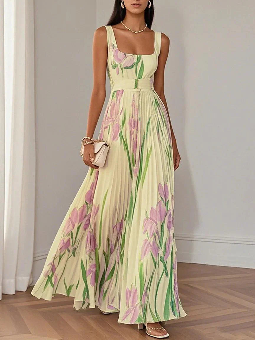 Hinokaia | Luxe pleated floral maxi dress