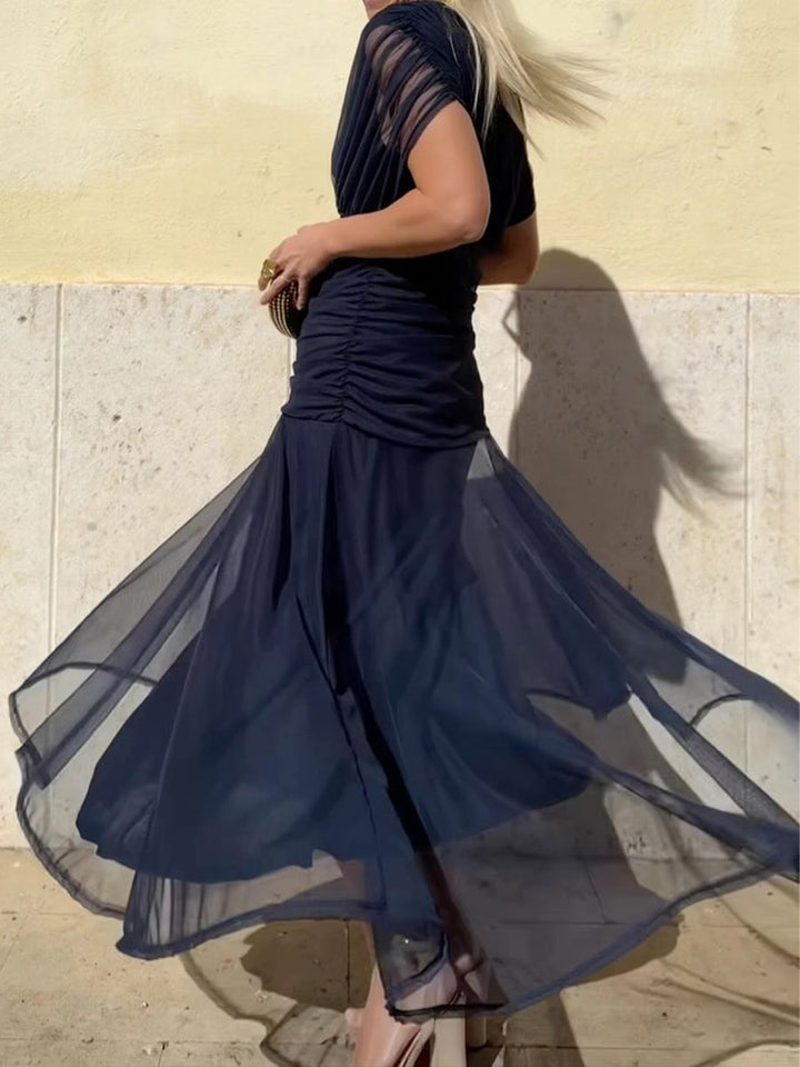 Isolde – Elegant Mesh Boutonniere Dress