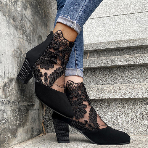 Leona – Elegant Floral Lace Mesh Pumps
