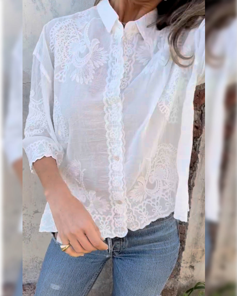 Isolde – Women’s Casual Folded Collar Printed Button Shirt