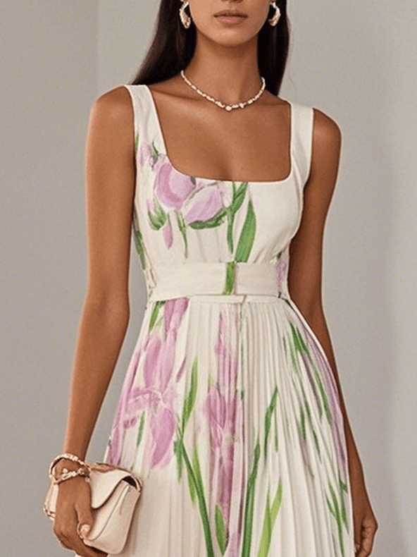 Hinokaia | Luxe pleated floral maxi dress