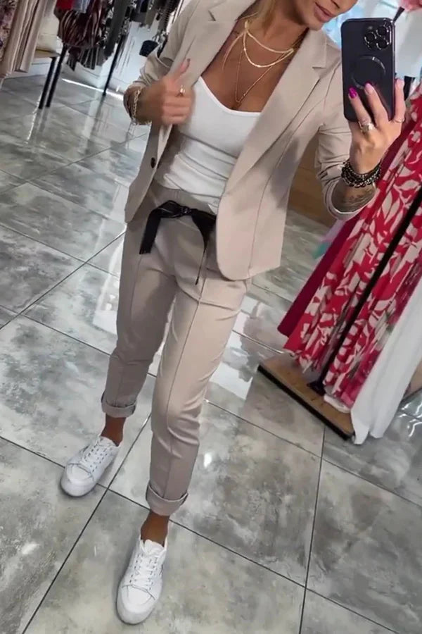 Ksenia | Tailored set with a soft blazer and relaxed joggers