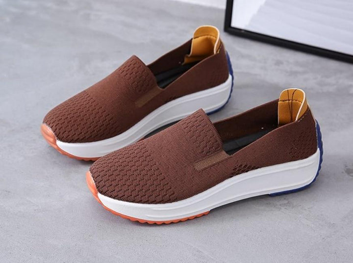 ROWEN – WIDE-FIT COMFORT LOAFERS