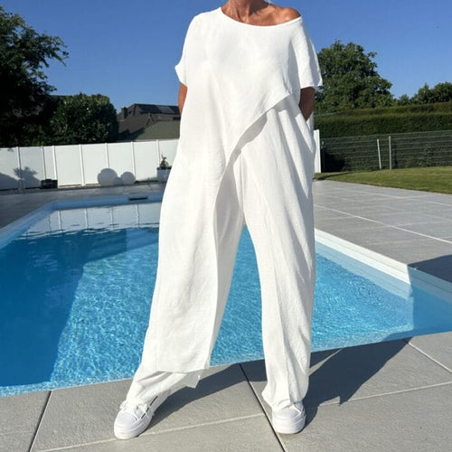 Clarisse – Chic flowing off-shoulder top and trousers set